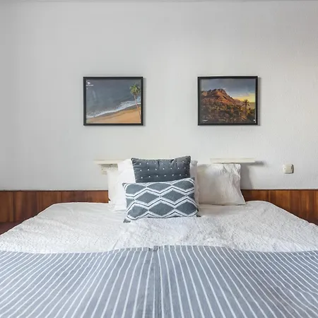Home2Book Spacious & Bright Apt In Las Palmas City Exterior photo